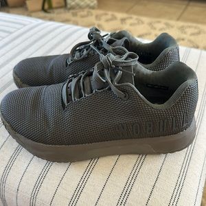 Nobull trainer plus Women’s 7.5 men’s 6